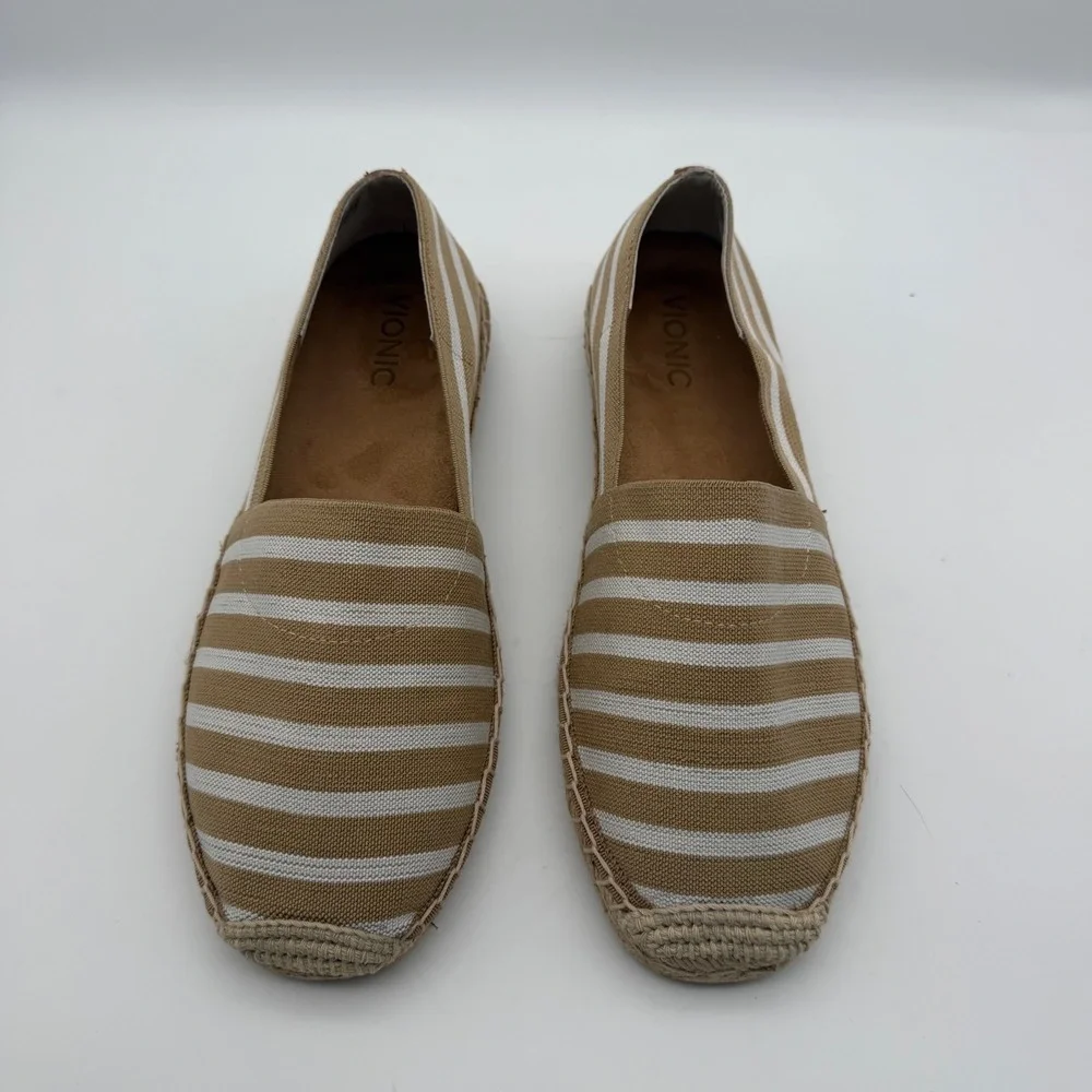 Vionic 356 Valeri Tan White Striped Canvas Espadrille Flats Size 9 Coastal Beach